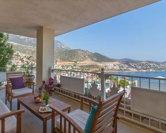 Oasis Hotel - Adults Only - Kalkan - Parveke
