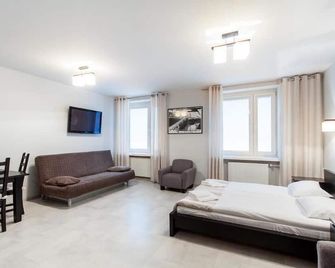 Avion Hotel - Kazimierówka