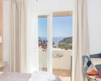 Hotel Sa Barrera - Adults Only - Cala en Porter - Balkon