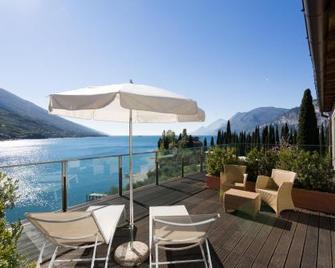 Hotel Maximilian - Malcesine - Balcony