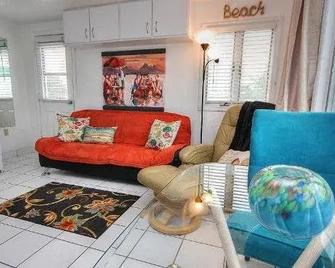 D4 Mandalay Bay Studio - Clearwater Beach - Sala de estar