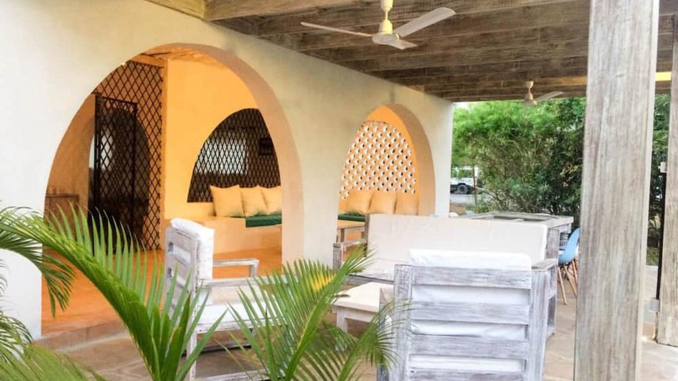 Baobab Beach House Bed and Breakfast