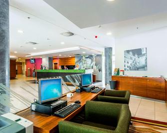 Courtyard by Marriott Pilsen - Pilsen - Lobi