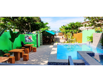 D'Resort - San Narciso - Pool