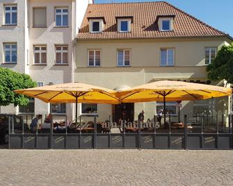 Hotel-Cafe am Rathaus - Gardelegen - Edificio