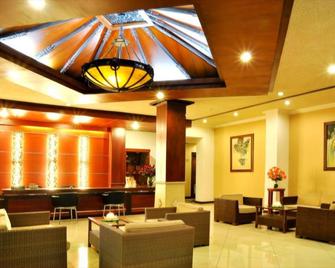 Tryas Hotel - Cirebon - Salónek