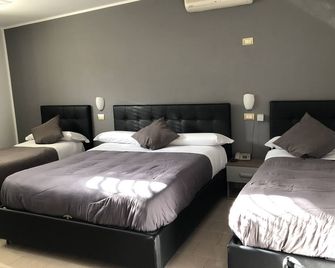 Hotel Nettuno - Nápoles - Habitación