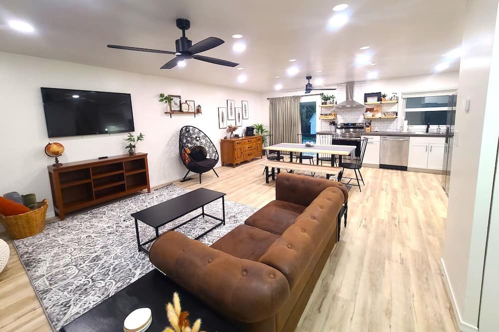 Beautiful, Cozy, and Spacious home- 3 mins from downtown - Oberlin - Sala de estar