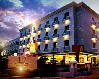 Hotel Anugerah Palembang - Palembang - Rakennus