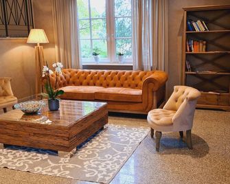 هوتل زوم لينويبر - برغ - غرفة معيشة