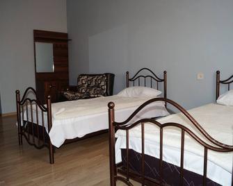 Abasha - Senaki - Habitación