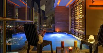 Ghl Hotel Grand Villavicencio - วิลลาวีเซนซีโอ - สระว่ายน้ำ