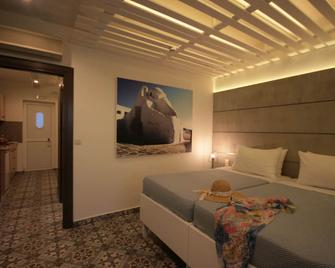 Irina Beach Hotel - Tigaki - Schlafzimmer