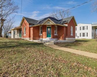 Historic Victorian close to amazing hiking - pet friendly! - Fredericktown - Edificio