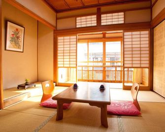 Dorogawa Onsen Atarashiya Ryokan - Tenkawa