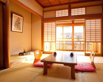 Dorogawa Onsen Atarashiya Ryokan - Tenkawa