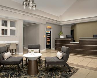 Residence Inn by Marriott Fayetteville Cross Creek - Fayetteville - Front desk