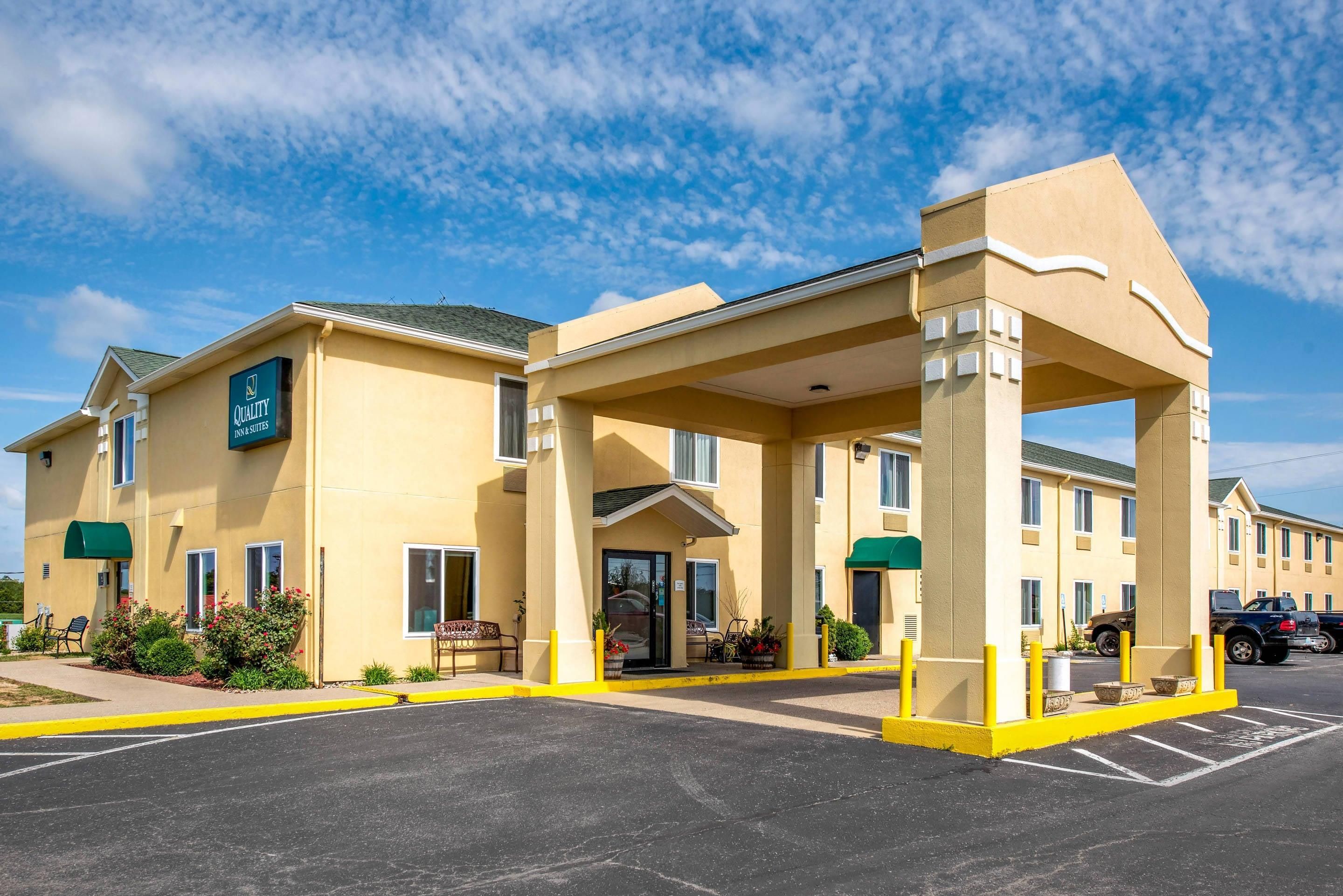 Quality Inn and Suites Brandenburg - Fort Knox - Brandenburg - Edificio