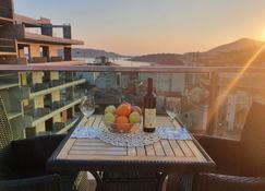Adriatic Apartments - Budva - Balcon