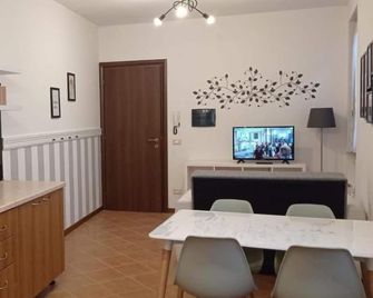 La Dama di Fiori - Verolanuova - Dining room