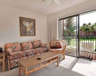 Tropical Ocean View W/Lanai, Wifi, Cable Tv-#212 - Kaunakakai - Sala de estar