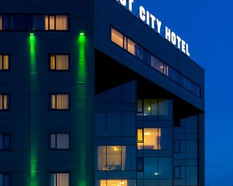 West City Hotel - קלוז'-נאפוקה - בניין