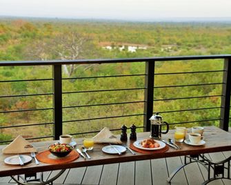 Victoria Falls Safari Club - Cataratas Vitória - Varanda