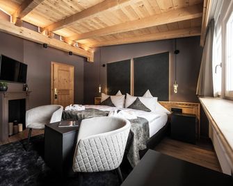 Alpstay - Hotel Acadia - Adults Mountain Home - Selva di Val Gardena - Yatak Odası