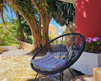 Corfu Dream Kanoni Apartment - Kanoni - Patio