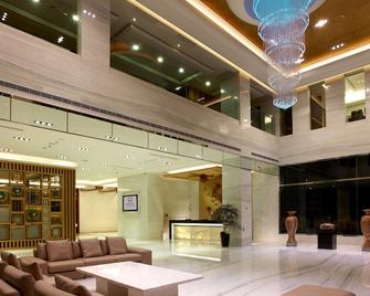 Yuh Tong Hotel - Chiayi - Lobby