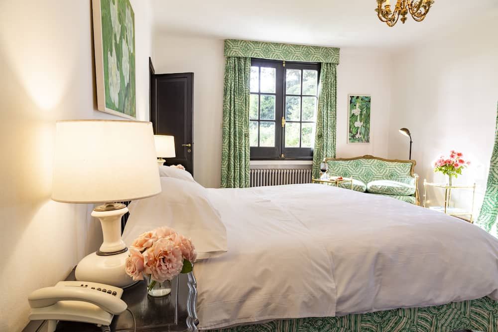 إستانثيا أفينيو ماريا