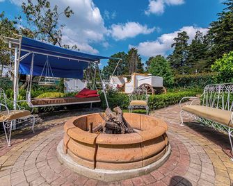 Cabañas Elsa María, Cabañas para Hospedaje con Alberca y Jardín de Eventos - Ecatzingo - Pátio