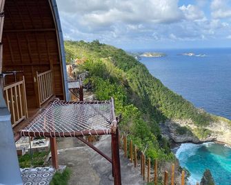 Suwehan Beach Cliff House - Nusa Penida - Balkon
