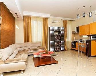 Uavoyage Baseina Apartments - Kyiv - Phòng khách