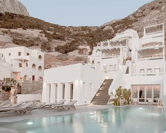 Mon Signor Adults Only Boutique Hotel - Kamari Santorini - Kamari - Zwembad