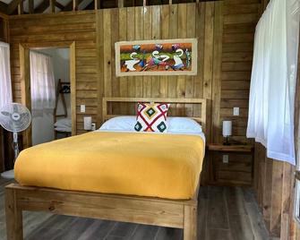 Jungle Bungalow at Bluff Beach, Bocas del Toro - Bocas del Toro - Habitació