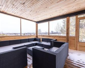 Blue Heaven Cottage - Campbellford - Patio