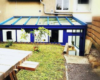 Small townhouse in a quiet neighborhood - Coutances - Patio