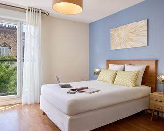 Quality Aparthotel Chalon-sur-Saône Gare - Chalon-sur-Saône - Bedroom