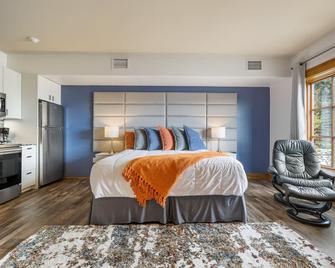 The Lodge at Osprey Meadows - Donnelly - Bedroom