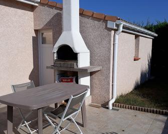 Bedroom + bathroom with independent access - Mondonville - Patio