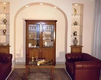 Residenza Del Sole - Surbo - Sala de estar