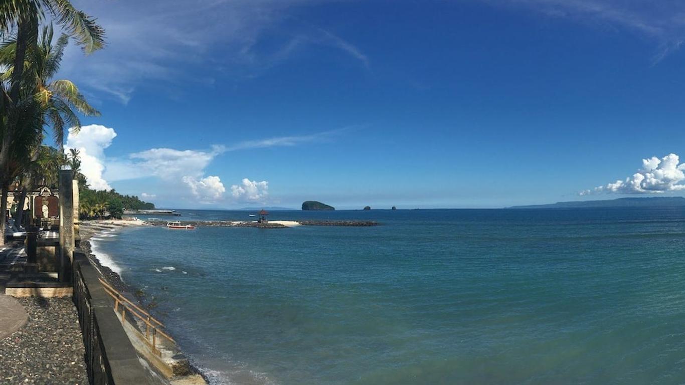 Segara Wangi Beach Cottages