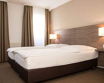 Hotel Wagner Am Marktplatz - Bad Wimpfen - Schlafzimmer