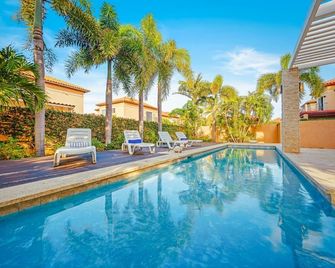 Bocobay Gold Coast Resort - Noord - Bể bơi