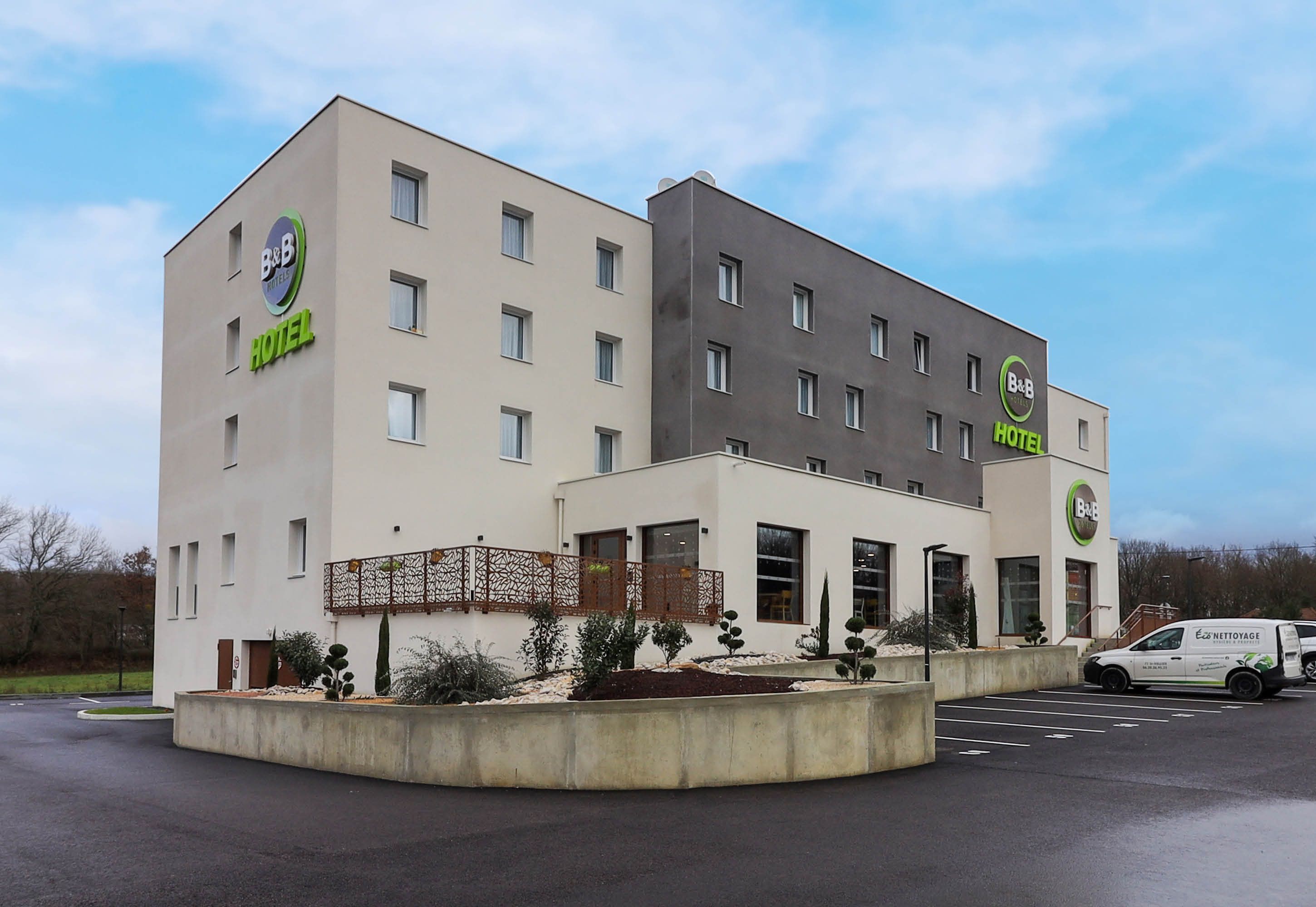 B&B HOTEL Le Creusot Montchanin - Montchanin - Gebäude