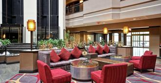 Embassy Suites by Hilton Dulles Airport - Herndon - Sala de estar