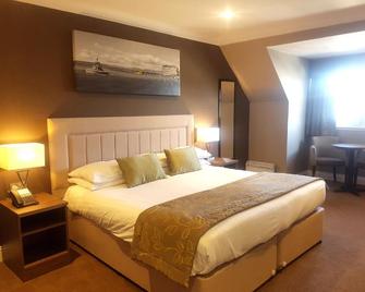 Fairfield House Hotel - Ayr - Bedroom