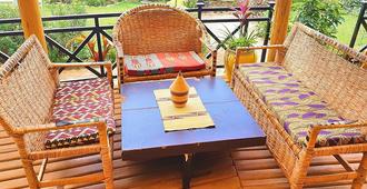 Yambi Guesthouse - Kigali - Balcony