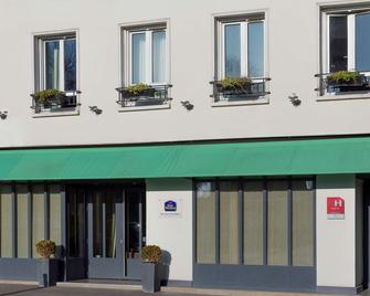 Best Western Rives de Paris La Defense - Courbevoie - Building